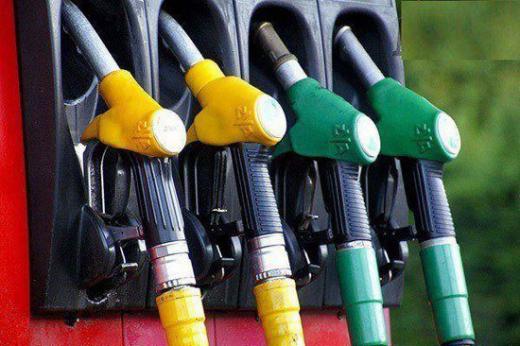 بازگشت سهمیه بندی بنزین.. فعالان اقتصادی